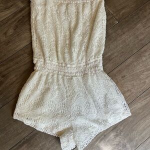 Poof! Lace Romper in Soft Cream